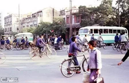1978年:外国人眼中改革开放前的广州(组图) 1978年:外国人眼中改革开放前的广州(组图)