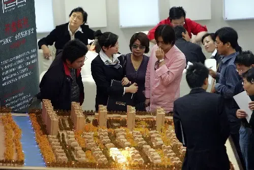 京城五一楼市新盘折扣大 仍没“感动”购房者 京城五一楼市新盘折扣大 仍没“感动”购房者
