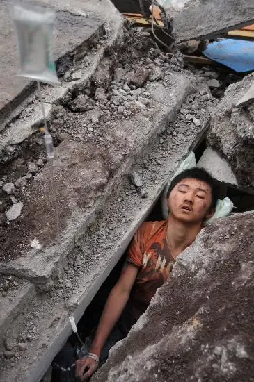 情系地震灾区 今天我们都是汶川人! 情系地震灾区 今天我们都是汶川人!