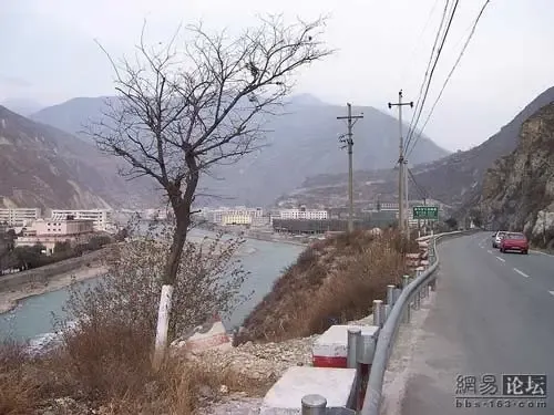 北川和汶川地震前后的对比图片 北川和汶川地震前后的对比图片