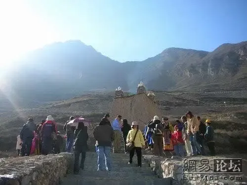 实拍北川和汶川地震前后的图片 实拍北川和汶川地震前后的图片