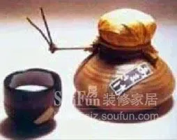 ▲饮雄黄酒辟邪保平安 ▲饮雄黄酒辟邪保平安
