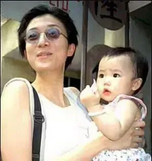成龙<em>吴绮莉.女儿</em>.