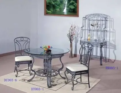 铁艺家具为居室降温添凉 消费者要注意保养 铁艺家具为居室降温添凉 消费者要注意保养