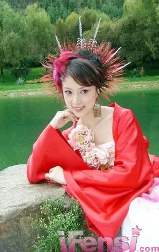 红配绿的美景 金巧巧 红配绿的美景 金巧巧