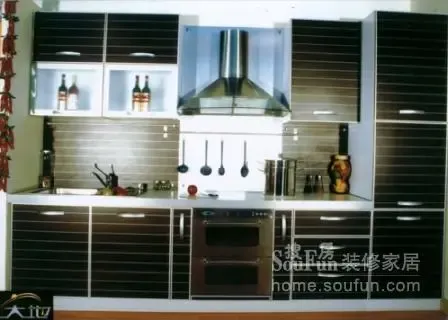 黑色橱柜很挑剔 黑色橱柜很挑剔
