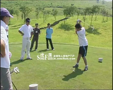 标志性建筑-青岛天泰b高尔夫球场,开始了为期5天的夏令营活动,高清图片