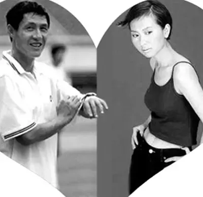 <em>中国</em>球星娇妻组梦幻阵容<em>商界女强人</em>挤入足球家