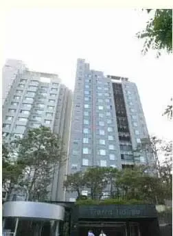 ������Ů�λ��ǹ뷿����ȫ�ع�
