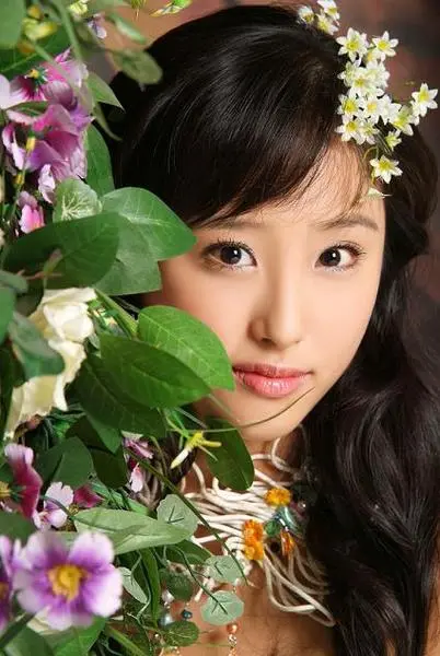 电视剧《丑女无敌》演员毛俊杰性感写真(图)