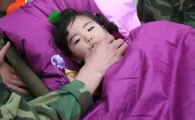 【汶川大地震一周年】与<em>死神</em>抗争的<em>女孩</em>