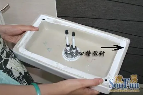 测评:硬朗造型彰显理性精神 评法恩莎FB1658