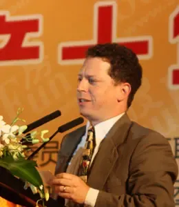 美国印第安纳大学政治研究所所长 Scoff Kennedy
点击图片查看下一页 美国印第安纳大学政治研究所所长 Scoff Kennedy