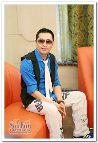 音乐人高进走进美罗湾 助阵欧客隆重公开|搜