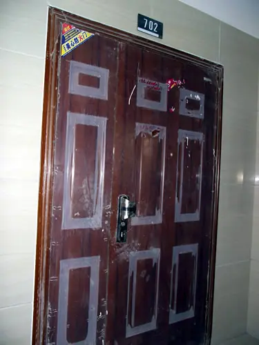 大门为美心防火门