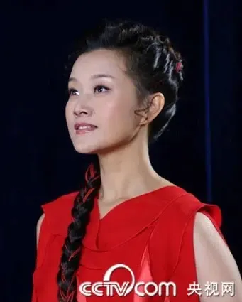 组图:章子怡赵薇宋祖英女明星真实年龄大曝光_