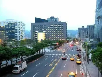 中国白领买房最困难城市 大连收入少压力大排