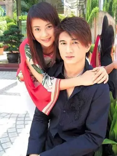  马雅舒劈腿 大伤吴奇隆 曝性感妖媚豪宅私房照