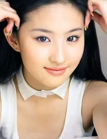 明星美女家居照曝光 性感妖艳气质优雅(组图)|搜