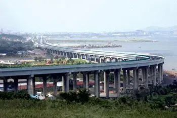 丹大快速铁路线途经18站 大连共停11站(图)