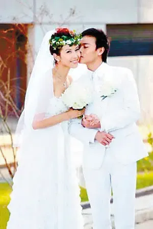 <em>卢彦勋</em>12月迎娶貌美<em>女友</em> 盘点明星豪华婚礼(图