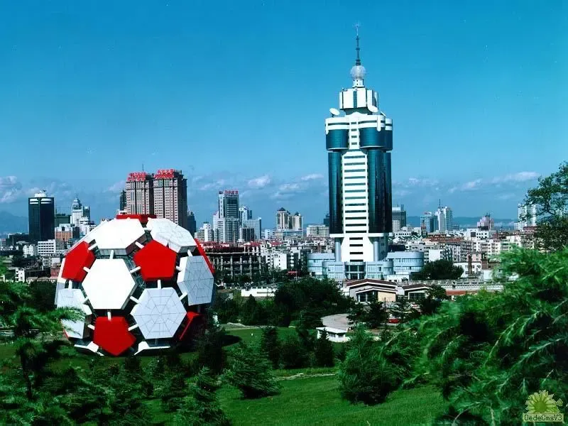 大小商铺风格建筑撑起大连最繁华青泥洼桥(图)_房产资讯-