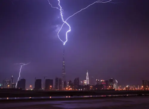 盘点被天打雷劈过的知名建筑