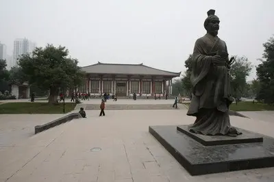 赵佗公园成为附近居民休闲好去处