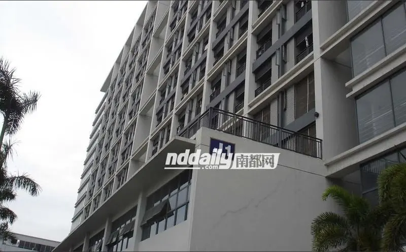 富士康员工再跳楼爆料富士康诡异宿舍楼组图