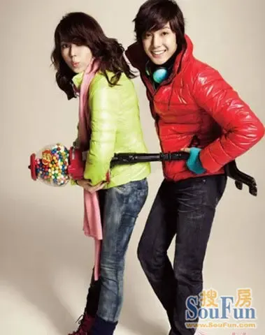 花美男 金贤重 献唱 亚运会  帅哥家居生活相册(组