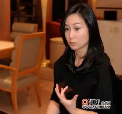 澳门赌王何鸿燊的四个老婆和十七子女 奢华豪