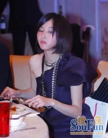 哪怕和已满20岁的马景涛大女儿