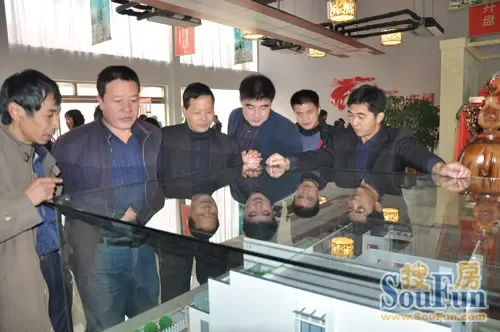 风大宅 别墅典范 齐龙世纪花园5日开盘实况-土