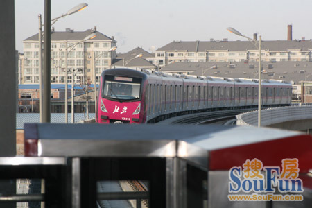 北京地铁亦庄线全长23公里,起点为换乘5号线,10号线二期的宋家庄站