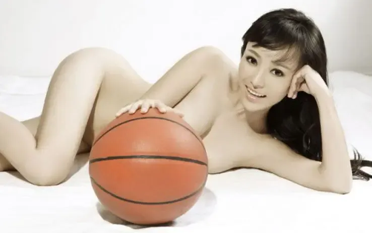 pk兽兽韩一菲李春汶(图)