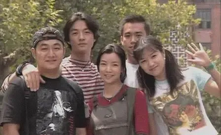 王菲唱《将爱》 主题曲  看 男女 主角12年前青涩