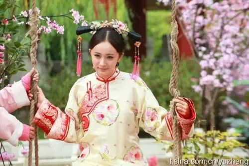 《宫锁心玉》冯绍峰穿越相拥 杨幂服饰大盘点(图) 《宫锁心玉》冯绍峰穿越相拥 杨幂服饰大盘点(图)