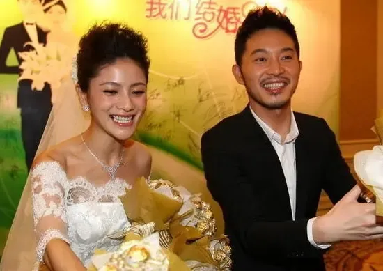 白展堂沙溢20日大婚 昔日沙溢胡可家居照曝