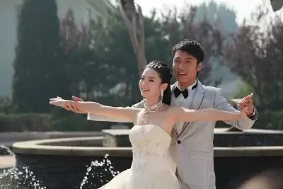 戚薇甜蜜 婚纱照 