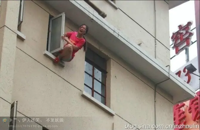 年轻女孩坠楼全程被拍摄 女孩跳楼过程高清图