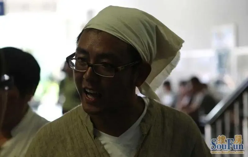 温州动车追尾事故:男子不要赔偿但要事实真相