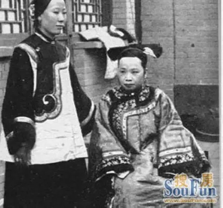 清朝后宫佳丽居家照+绝对雷人不笑你抽我(图)