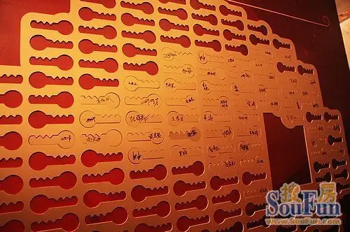 点击图片查看下一页