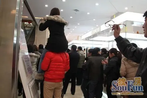 ����С���˰�����ܷ�ս������̳� ��˿Ⱥ�ȱ�����
