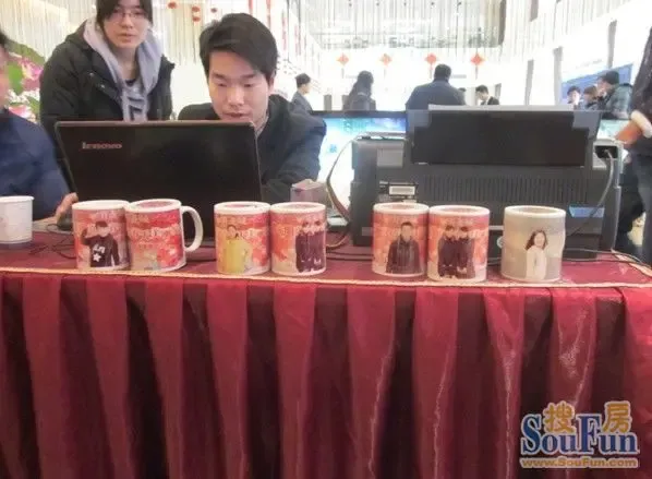 点击图片查看下一页