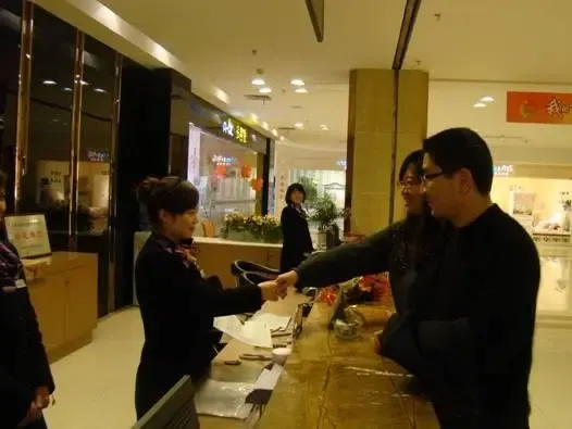 红星美凯龙9大服务承诺-家居百MALL时代服务