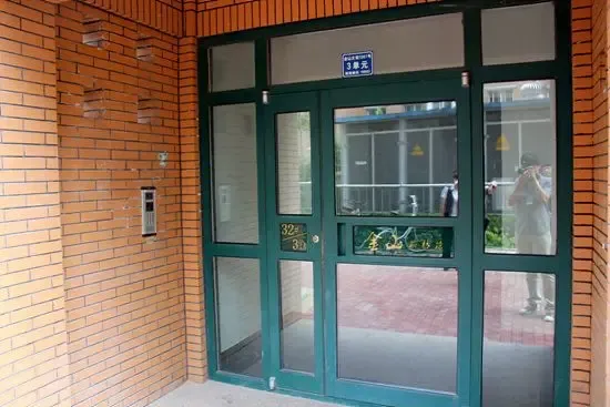 小区电子门入口