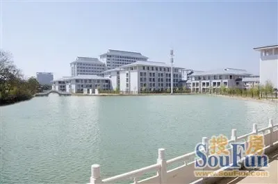 信阳职业技术学院新校区一角