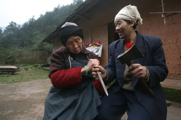 相信<em>爱情</em>:<em>爱情天梯</em>原型主人公<em>儿女</em>决定于11