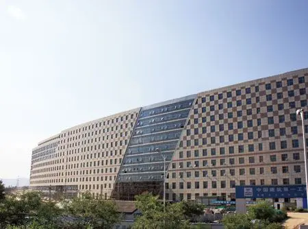 北大国际医院封顶 带动tbd商业地产高速升温